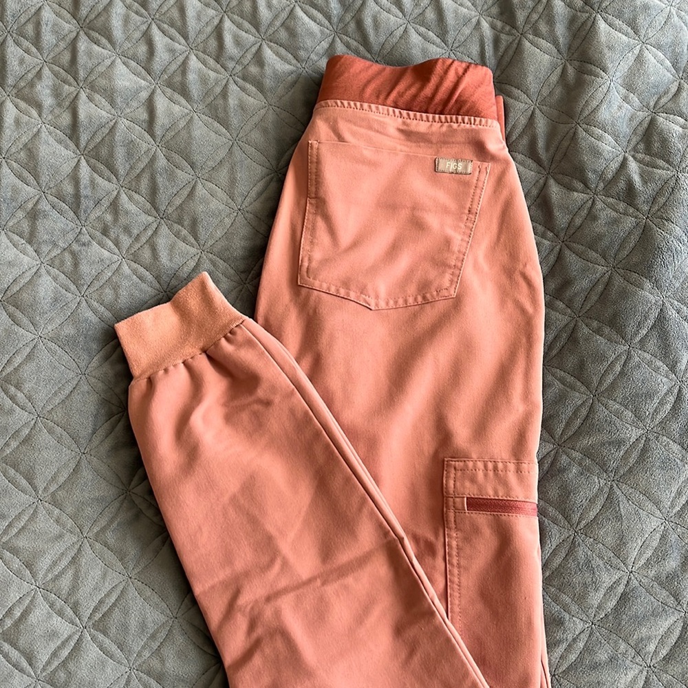 FIGS Scrubs: XXS Top AND XXS (Tall) Pants together in set.